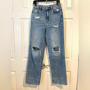 PacSun Women’s Size 29 Boyfriend Ripped Jeans | Women’s Light Wash Jeans